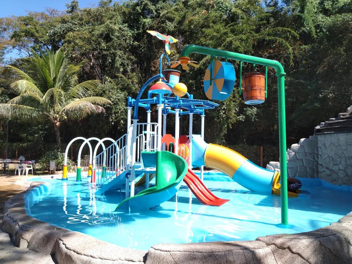 Aldeia Do Lago C204- Com Cozinha , Churrasqueira E Bebidas Liberadas No Parque Aquatico, Internet Banda Larga, Ponto Recarga De Carro Eletrico Caldas Novas Dış mekan fotoğraf